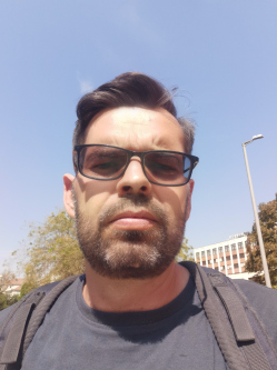 Attila, 45 �ves szegedi t�rskeres� f�rfi