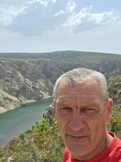 Tamas, 56 �ves tikosi t�rskeres� f�rfi