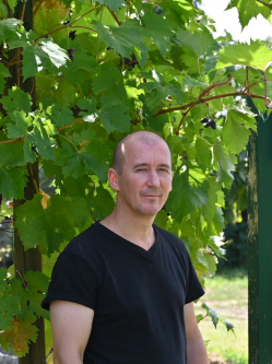 Albert, 53 �ves veresegyh�zi t�rskeres� f�rfi