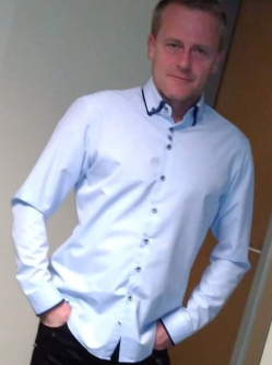 Csaba, 52 �ves sz�csi t�rskeres� f�rfi