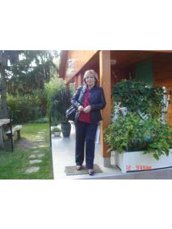 �gnes, 75 �ves budapesti t�rskeres� n�