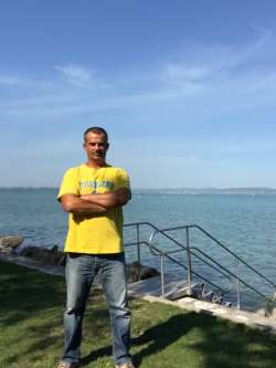 Barna, 57 �ves t�rskeres� f�rfi, Budapest