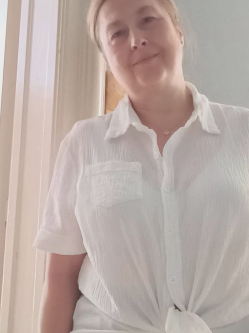 Mariann, 58 �ves budapesti t�rskeres� n�