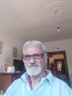 D�niel, 70 �ves p�csmegyeri t�rskeres� f�rfi