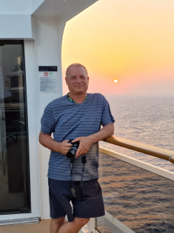 Alex, 60 �ves �szak-Amerika (USA)-i t�rskeres� f�rfi