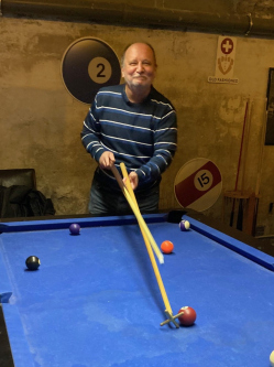 Soma, 66 �ves t�rskeres� f�rfi, Budapest