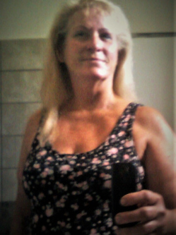 Gabriella, 65 éves társkereső nő, Dunaújváros