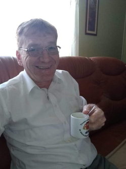 J�zsef, 63 �ves kecskem�ti t�rskeres� f�rfi