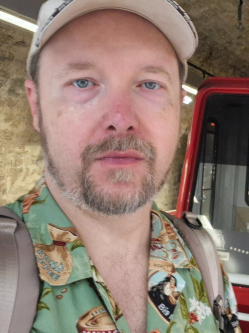 Zsolt, 44 �ves budapesti t�rskeres� f�rfi
