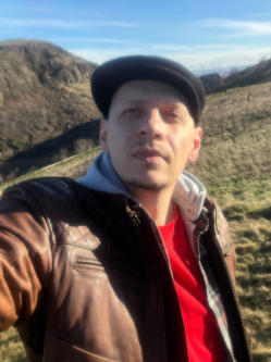 Gergely, 38 �ves egyes�lt kir�lys�gi t�rskeres� f�rfi