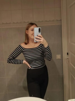 R�za, 27 �ves p�csi t�rskeres� n�