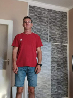 Zoli, 55 �ves debreceni t�rskeres� f�rfi
