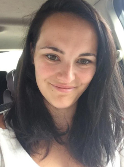 �gnes, 34 �ves debreceni t�rskeres� n�
