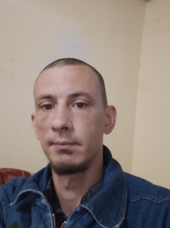 Attila, 31 �ves j�szap�ti t�rskeres� f�rfi