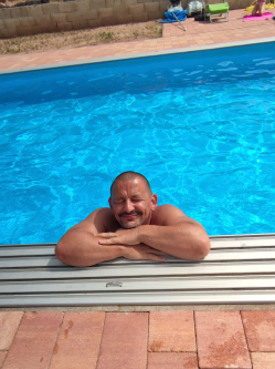Attila, 51 �ves gy�ri t�rskeres� f�rfi