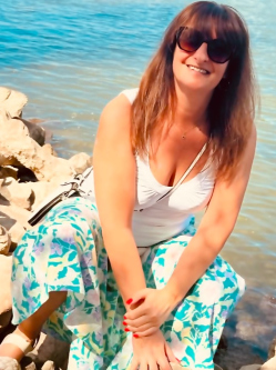 Kriszta, 52 éves társkereső nő, Budapest