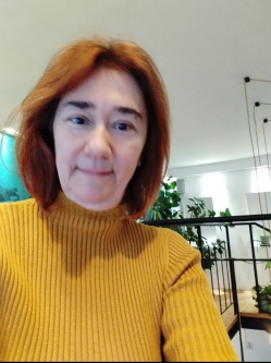 Zsuzsa, 61 �ves budapesti t�rskeres� n�
