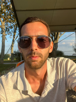 Attila, 30 �ves balatonedericsi t�rskeres� f�rfi
