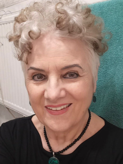 Ircsi, 79 �ves budapesti t�rskeres� n�