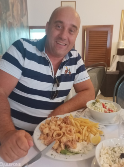 Attila, 54 �ves szentendrei t�rskeres� f�rfi