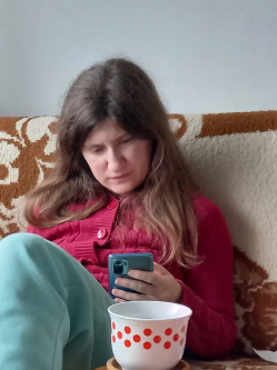 Nelli, 34 �ves budapesti t�rskeres� n�