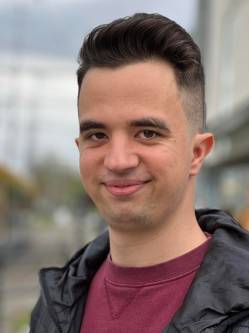 Ádi, 26 éves társkereső férfi, Debrecen