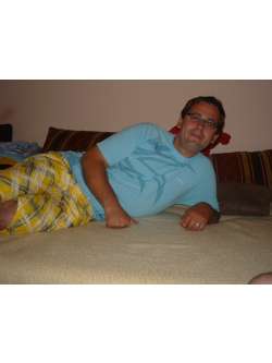 G�bor, 44 �ves nagyl�ci t�rskeres� f�rfi