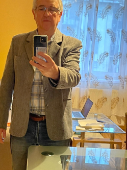 Imre, 69 �ves budapesti t�rskeres� f�rfi