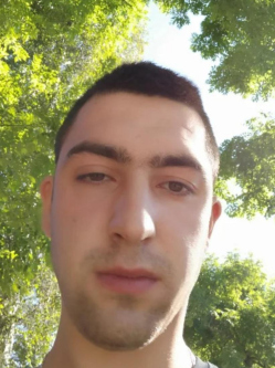 Dominik, 25 �ves debreceni t�rskeres� f�rfi