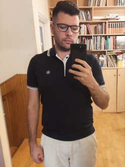 Axel, 32 �ves budapesti t�rskeres� f�rfi