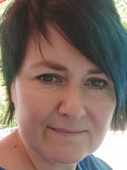 Imola, 51 �ves keszthelyi t�rskeres� n�