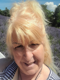 Rita, 57 �ves budapesti t�rskeres� n�