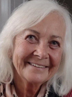 Júlia, 78 éves társkereső nő, Budapest