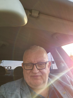 G�bor, 61 �ves budapesti t�rskeres� f�rfi
