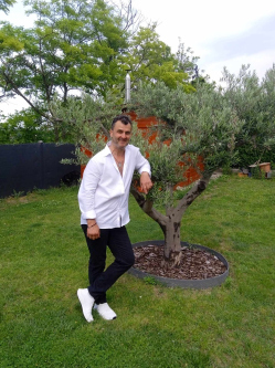 Attila, 56 �ves budapesti t�rskeres� f�rfi