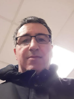 Gyula, 52 �ves egri t�rskeres� f�rfi