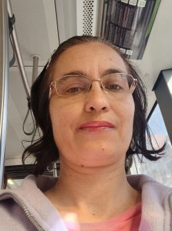 Rita, 39 �ves debreceni t�rskeres� n�