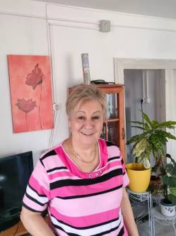 Aranka, 71 �ves szigetszentmikl�si t�rskeres� n�