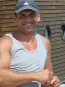 G�bor, 51 �ves budapesti t�rskeres� f�rfi