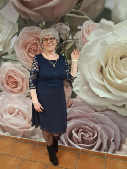 Marika, 72 �ves t�rskeres� n�, Ny�regyh�za