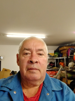 Istv�n, 63 �ves dunafalvai t�rskeres� f�rfi