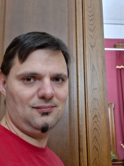 Norbert, 39 �ves kistarcsai t�rskeres� f�rfi