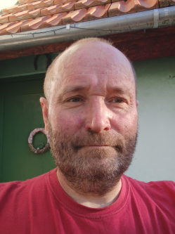 Imre, 54 �ves kaposv�ri t�rskeres� f�rfi