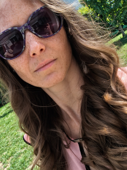 Judit, 40 �ves tatab�nyai t�rskeres� n�