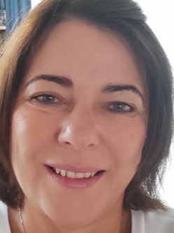 Edit, 56 �ves t�rskeres� n�, Budapest