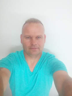 Attila, 50 �ves szeksz�rdi t�rskeres� f�rfi