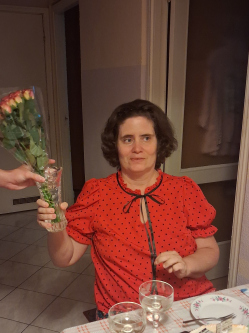 Juli, 47 �ves t�rskeres� n�, Dunakeszi
