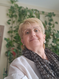 Andrea, 65 �ves nagykanizsai t�rskeres� n�