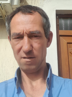 Norbert, 43 �ves ny�regyh�zi t�rskeres� f�rfi
