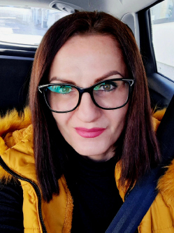 Bernadett, 41 �ves osztr�k t�rskeres� n�